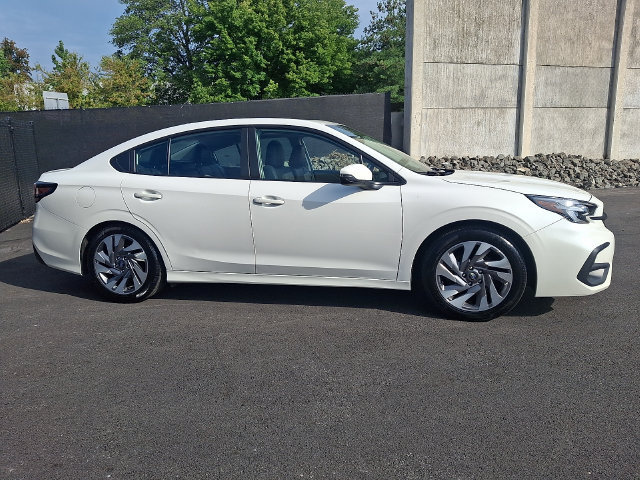 Used 2023 Subaru Legacy Limited AWD/4WD image 7