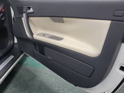 Used 2013 Volvo C70 T5 FWD image 26