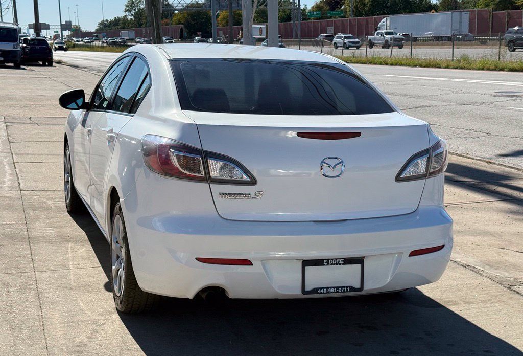 Used 2012 MAZDA MAZDA3 i Sport FWD image 9
