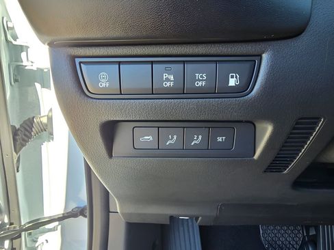 Used 2026 MAZDA CX-50 AWD 2.5 Hybrid w/ Premium Pkg image 16