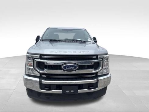 Used 2022 Ford F250 XLT image 2