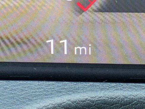 New 2026 Nissan Armada SL w/ Captain's Chari Seat Package image 33