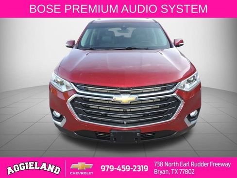 Used 2020 Chevrolet Traverse LT w/ LT Premium Package image 9