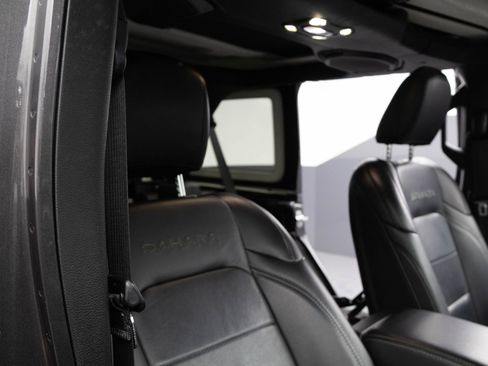 Used 2019 Jeep Wrangler Unlimited Sahara w/ Dual Top Group image 40