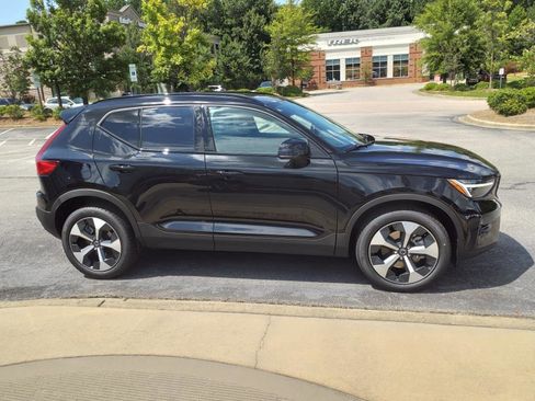 New 2025 Volvo XC40 B5 Plus w/ Protection Package Premier image 2