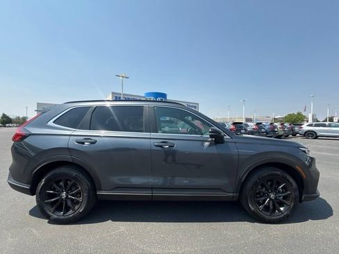 Used 2025 Honda CR-V Sport image 3