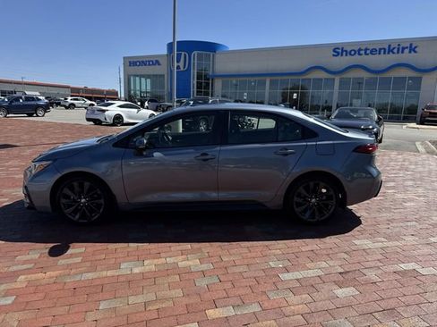 Used 2024 Toyota Corolla XSE FWD image 33