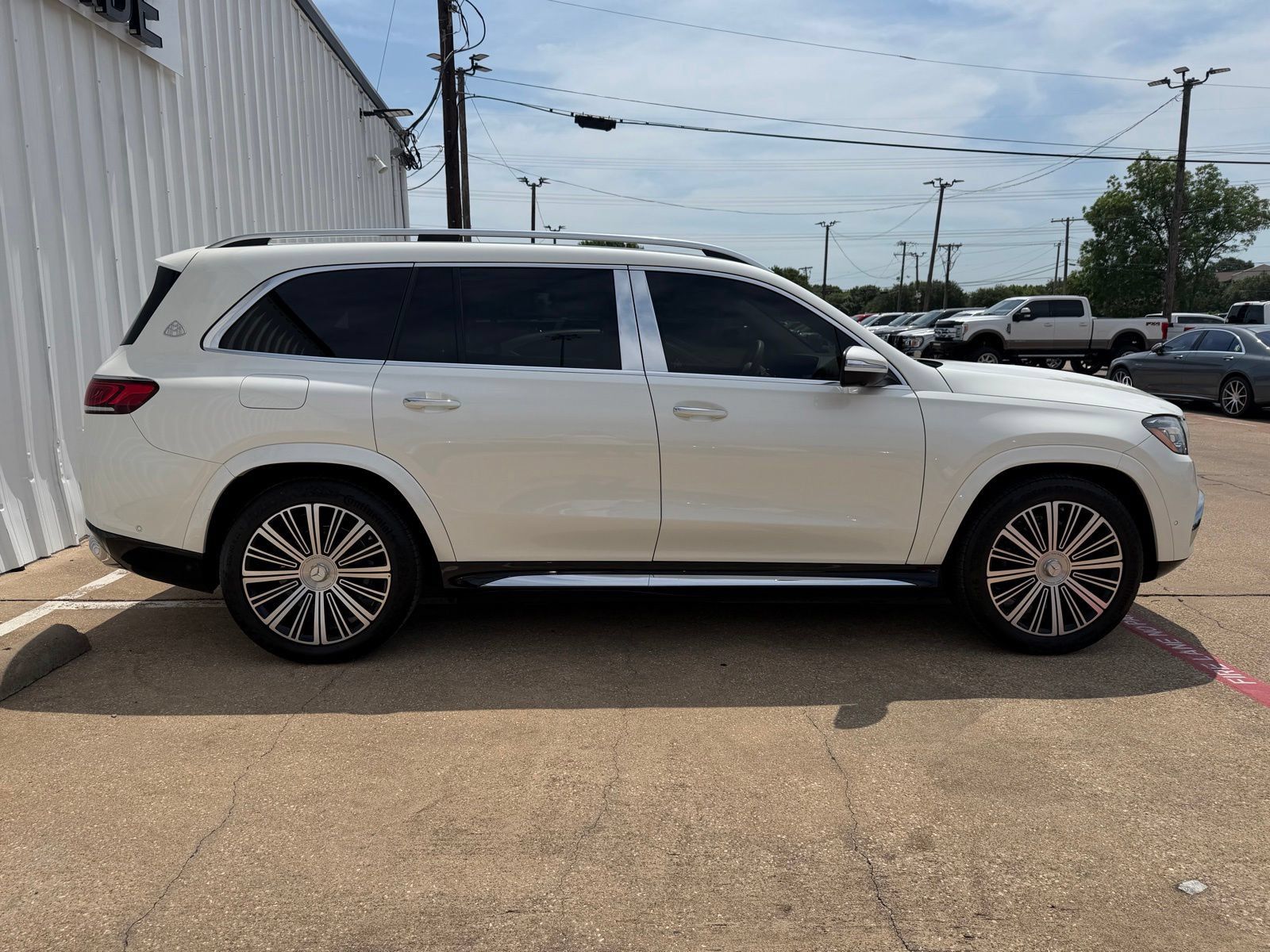 Used 2023 Mercedes-Benz Maybach GLS 600 4MATIC image 8