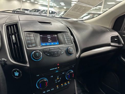 Used 2017 Ford Edge SEL image 20