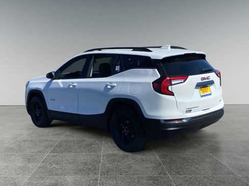 Used 2024 GMC Terrain AT4 image 3