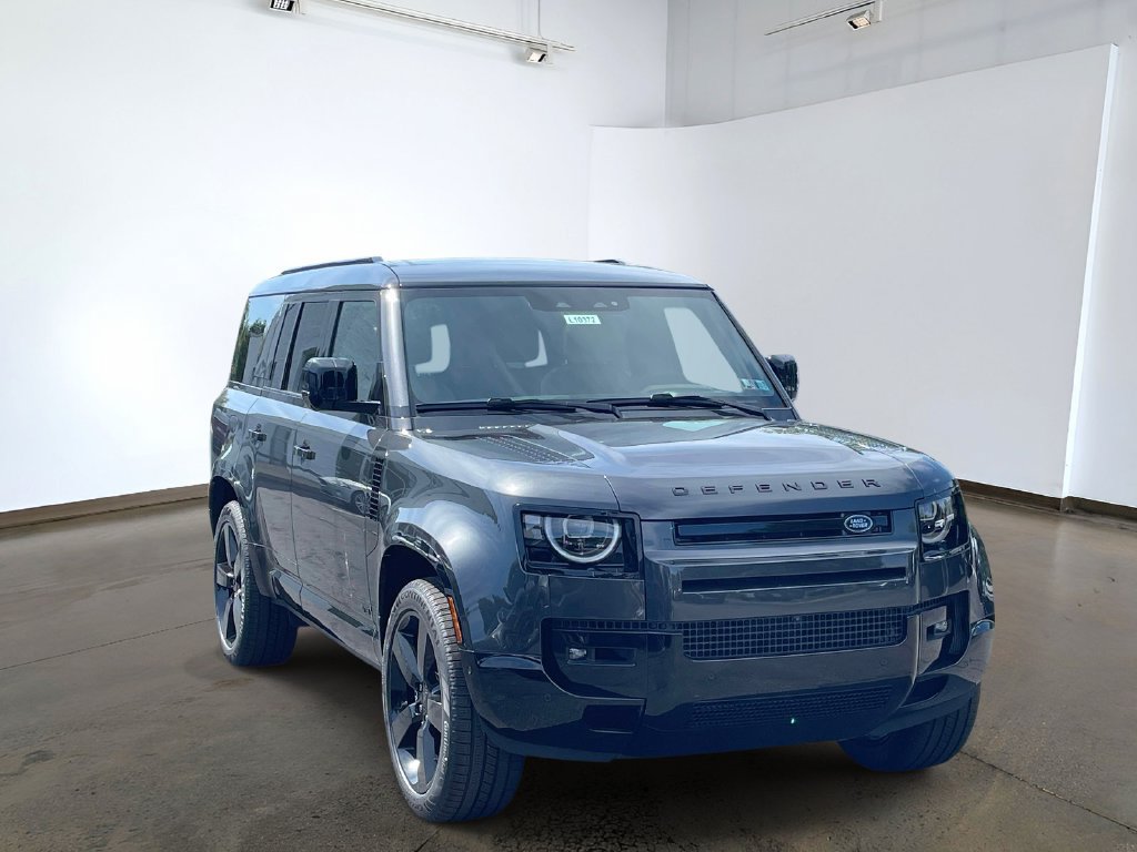 New 2026 Land Rover Defender 130 V8 AWD/4WD image 3