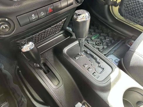 Used 2013 Jeep Wrangler Unlimited Sport image 36