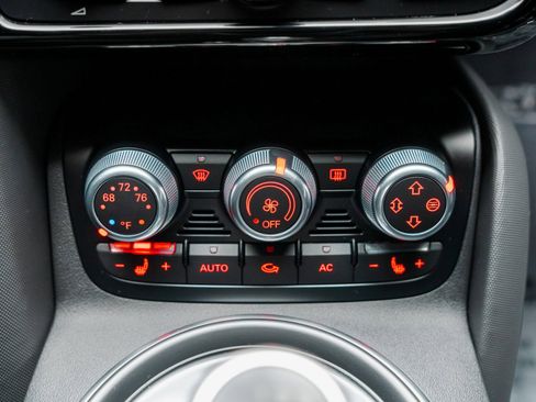 Used 2011 Audi R8 V8 image 57