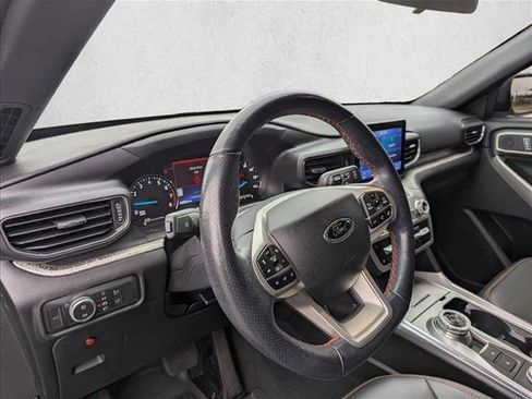 Used 2022 Ford Explorer Timberline image 12
