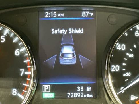 Used 2018 Nissan Rogue SV AWD/4WD image 6
