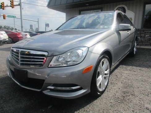 Used 2012 Mercedes-Benz C 300 4MATIC Sedan image 4