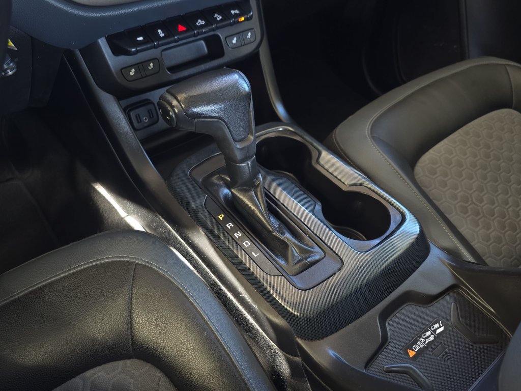 Used 2020 Chevrolet Colorado Z71 AWD/4WD image 26