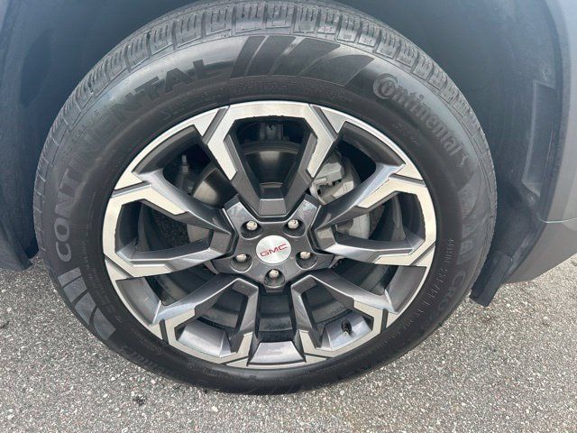 Used 2025 GMC Terrain Elevation w/ Elevation Premium Package AWD/4WD image 17