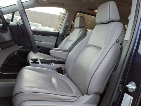 Used 2022 Honda Odyssey Elite image 12