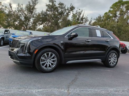Used 2019 Cadillac XT4 Premium Luxury image 2
