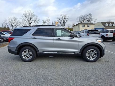 Certified 2020 Ford Explorer XLT w/ Equipment Group 202A image 13