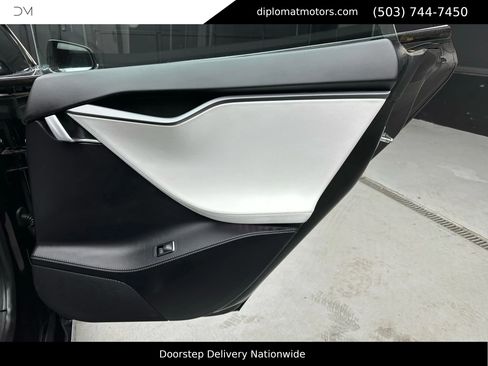 Used 2020 Tesla Model S Performance image 25