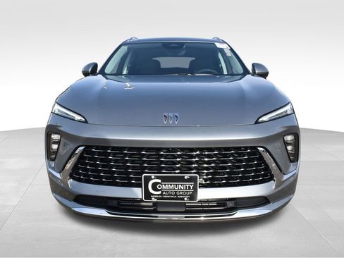 New 2026 Buick Envision Avenir image 2