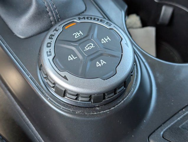 Used 2024 Ford Bronco Wildtrak AWD/4WD image 24