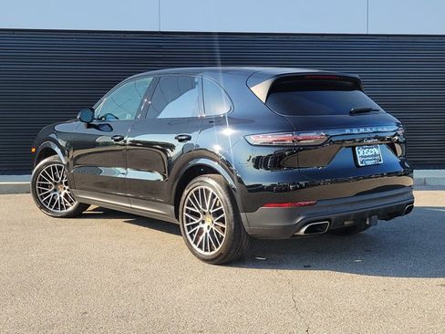 Certified 2023 Porsche Cayenne AWD/4WD image 3