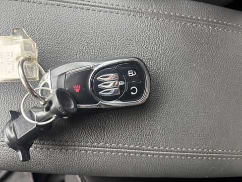 Used 2025 Buick Encore GX Preferred image 21