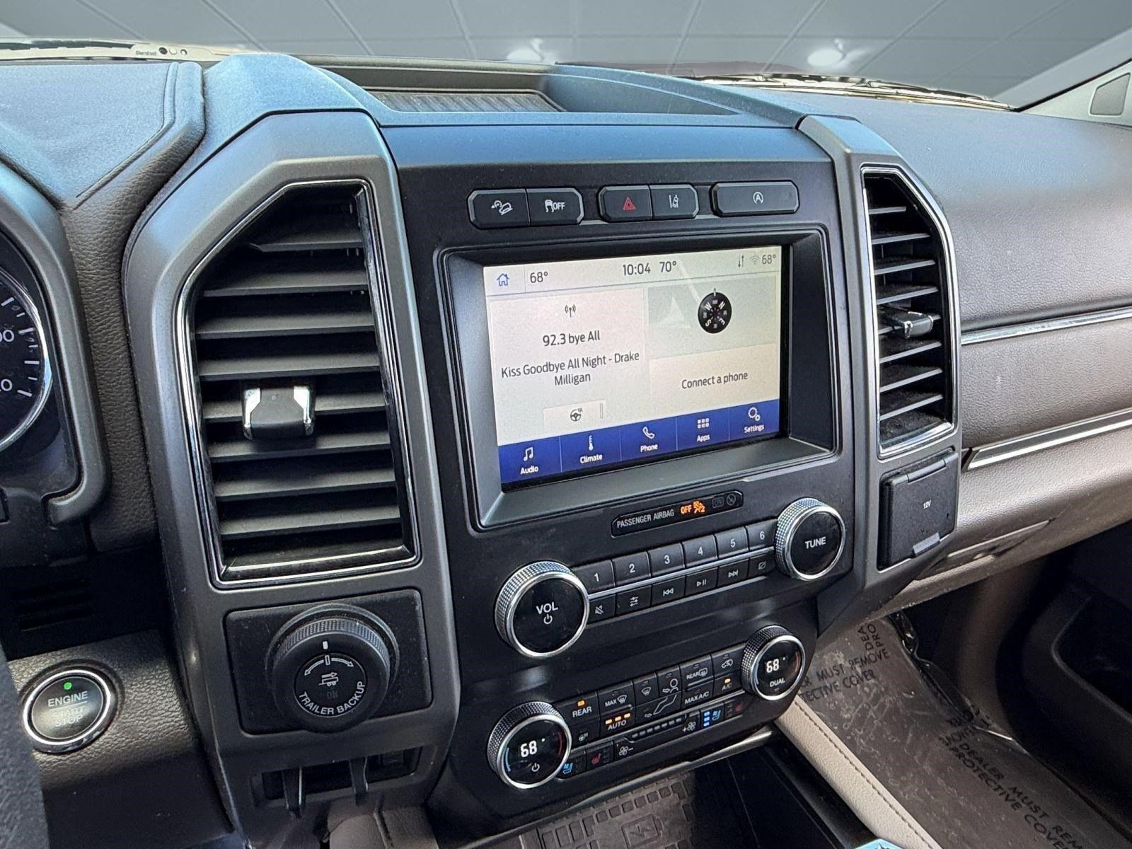 Used 2020 Ford Expedition XLT w/ Equipment Group 202A AWD/4WD image 18