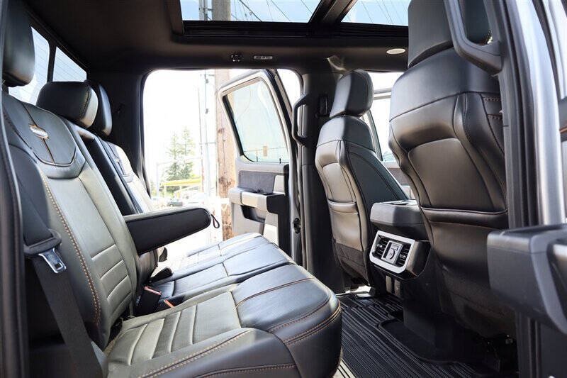 Used 2023 Ford F350 Platinum w/ FX4 Off-Road Package AWD/4WD image 30