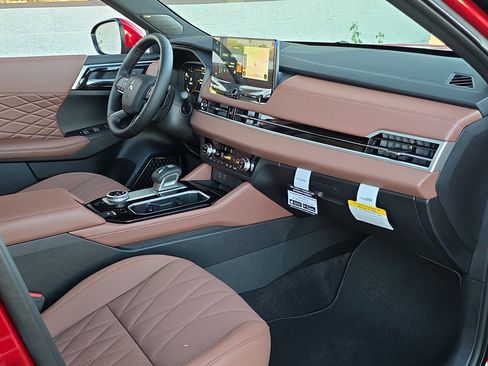 New 2026 Mitsubishi Outlander SEL image 34