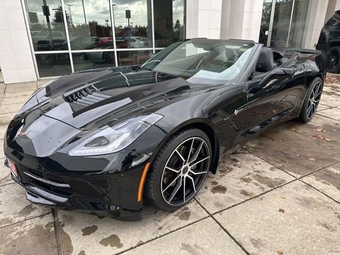 Used 2014 Chevrolet Corvette Stingray Convertible w/ 3LT Preferred Equipment Group image 18