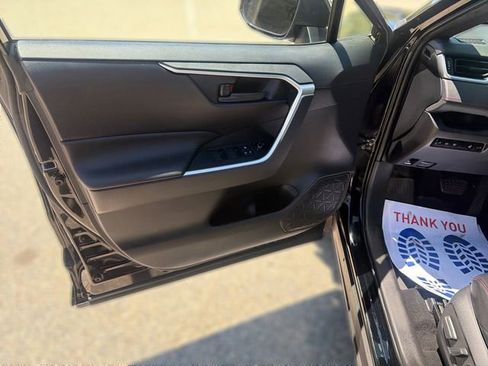 Used 2021 Toyota RAV4 SE w/ Weather & Moonroof Package AWD/4WD image 21