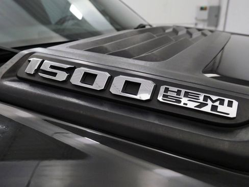 Used 2022 RAM 1500 Laramie w/ Sport Appearance Package image 10