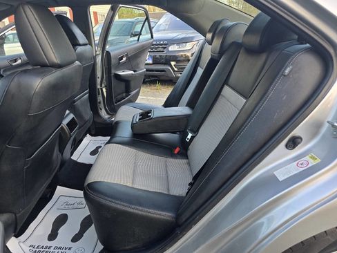 Used 2012 Toyota Camry SE image 37