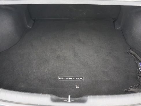 Certified 2024 Hyundai Elantra SE FWD image 19