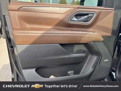 Used 2021 Chevrolet Suburban High Country w/ Premium Package 2 image 23