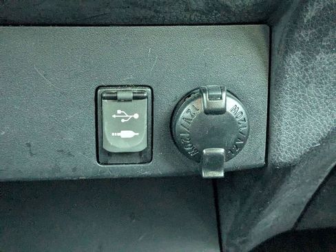 Used 2017 Toyota RAV4 LE image 21