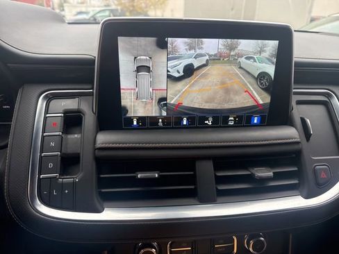 Used 2021 GMC Yukon AT4 w/ Technology Package image 19