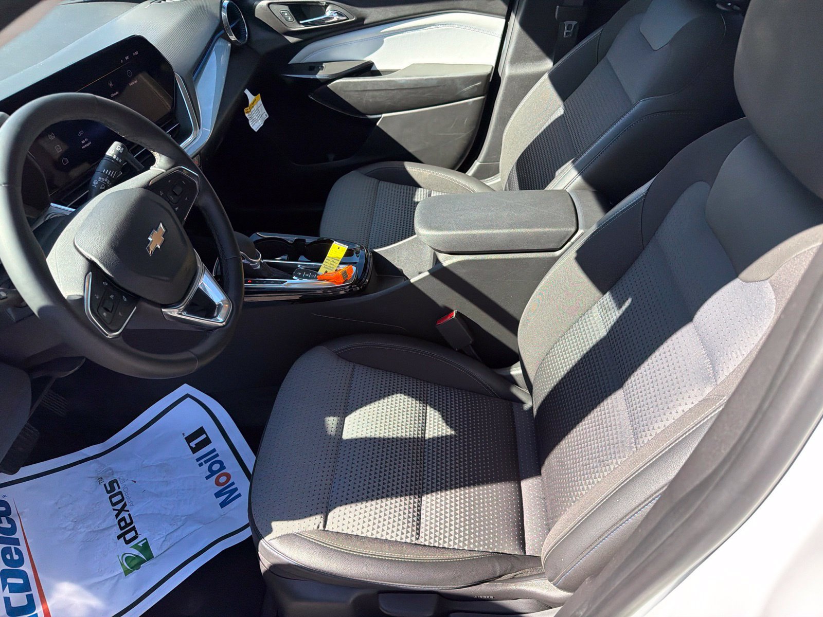 Used 2025 Chevrolet Trax LT w/ Driver Confidence Package FWD image 28