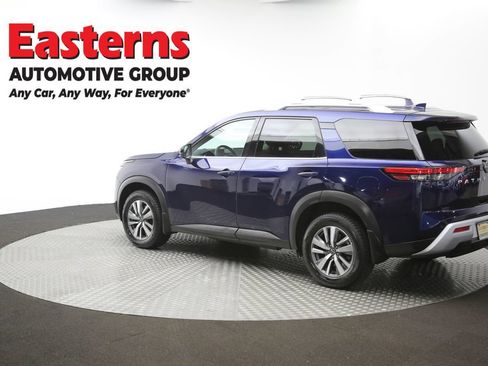 Used 2023 Nissan Pathfinder SL AWD/4WD image 64