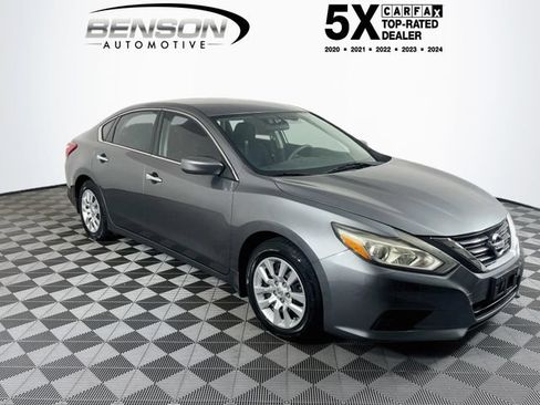 Used 2016 Nissan Altima 2.5 S w/ Power Driver Seat Package FWD image 1