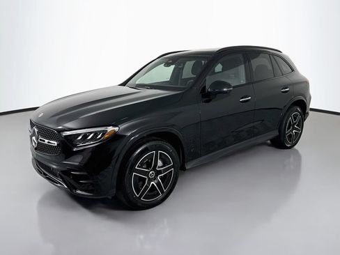 Used 2026 Mercedes-Benz GLC 300 4MATIC image 1