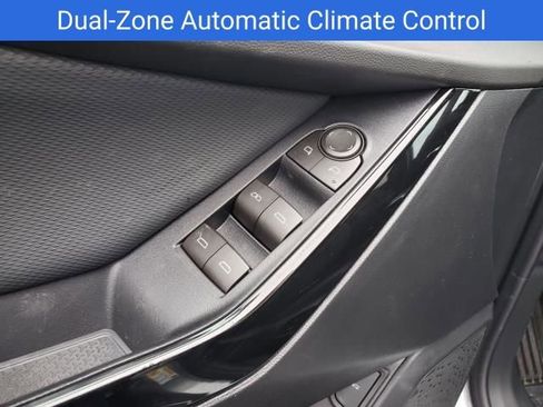 New 2026 Chevrolet Equinox LT w/ Convenience Package II image 16