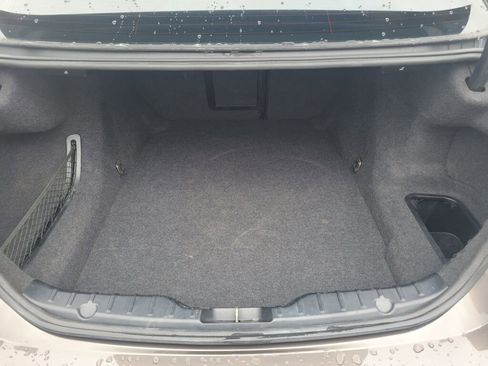 Used 2013 BMW 528i xDrive Sedan image 9