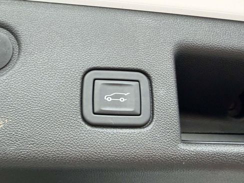 Certified 2023 Chevrolet Equinox LT AWD/4WD image 7