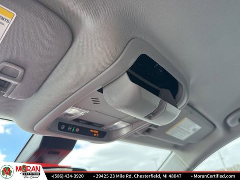 Used 2022 Chevrolet Equinox LT image 21