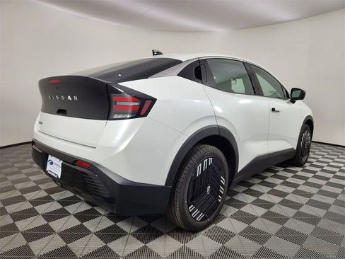 New 2026 Nissan Leaf S+ w/ Floor Mat Package (S+) image 5